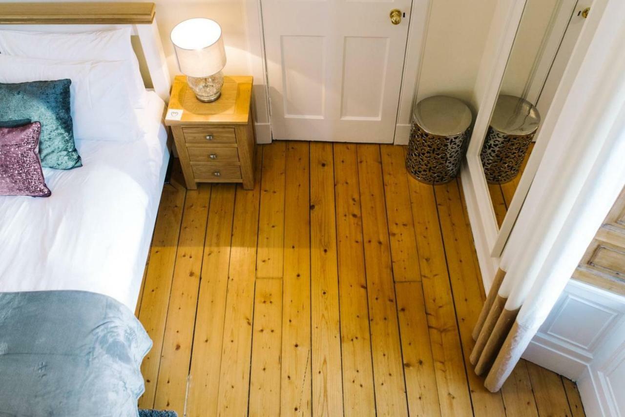 Joivy Great Location! Heart Of City Centre 3Bed Apartment Edimburgo Esterno foto